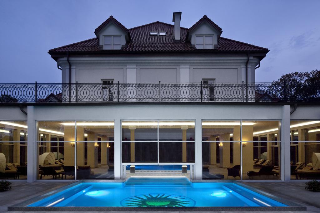 Palac & Wellness Resort