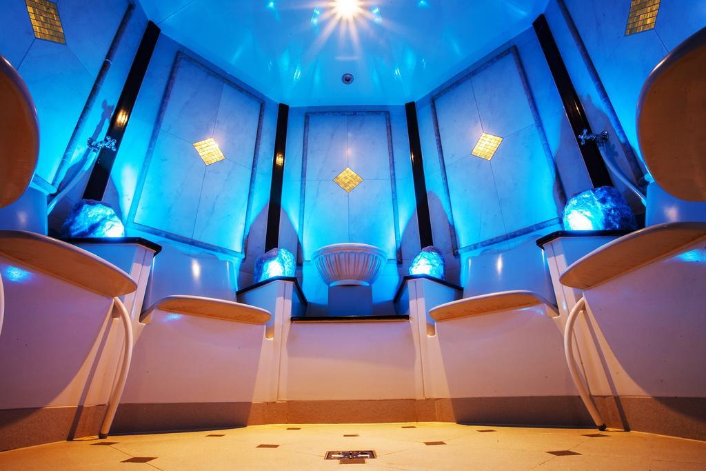Palac & Wellness